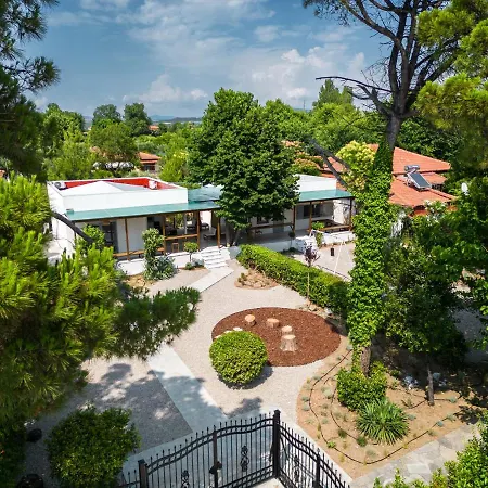 Twins Sea Front Prázdninový dům